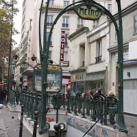 Les bouches d'entrée du métro parisien d'Hector Guimard